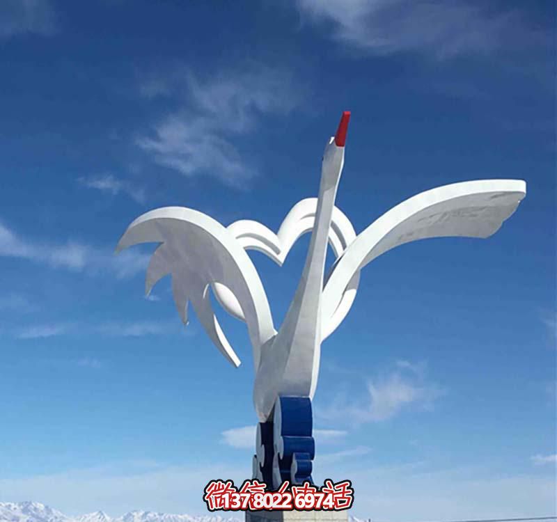 不銹鋼愛心鶴雕塑，點亮廣場創(chuàng)意之美