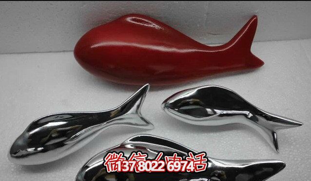 精致簡約不銹鋼魚雕塑，點綴室內裝飾