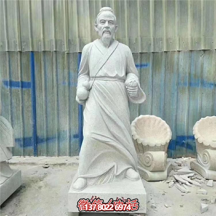 雅致古典大理石雕塑，點綴園林景觀