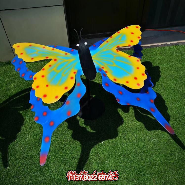 彩繪玻璃鋼蝴蝶雕塑，精美戶外園林裝飾