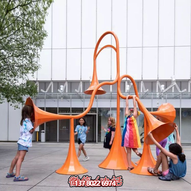 互動(dòng)性公共藝術(shù)裝置--喇叭雕塑